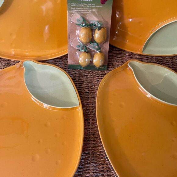 Bamboo Melamine Lemon Plate Green Leaf Side Dish & Lemon Weighted Tablecloth set - Picture 12 of 13